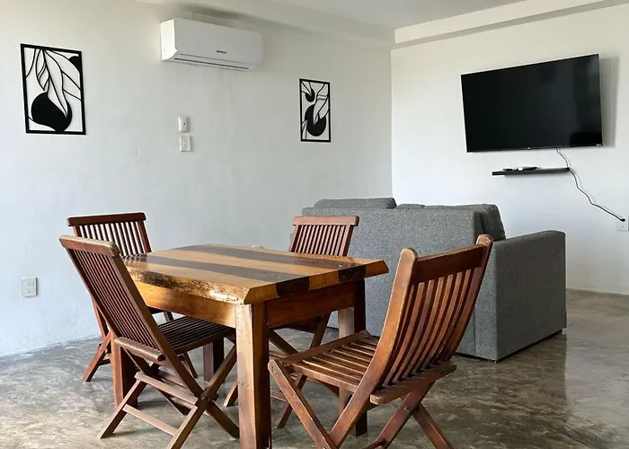Live The Life Luxury, Location And Total Comfort *